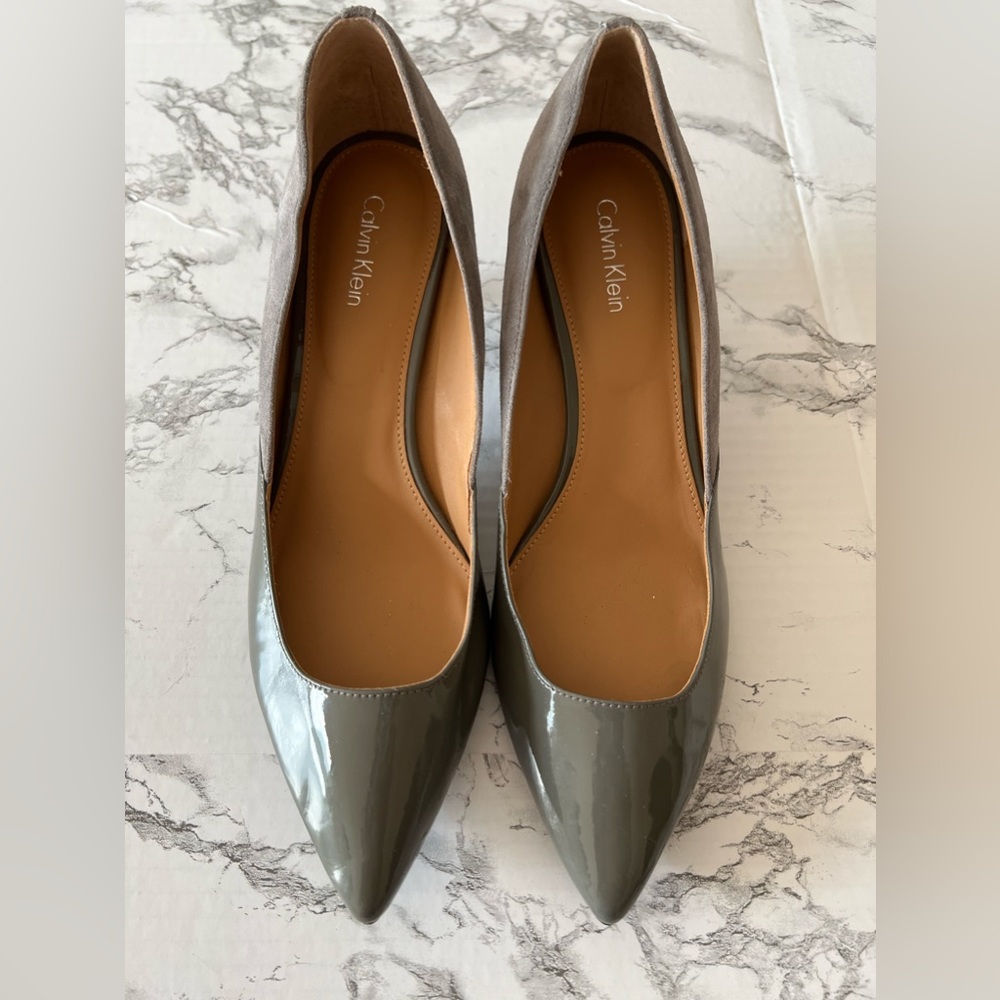 Calvin Klein Pumps
